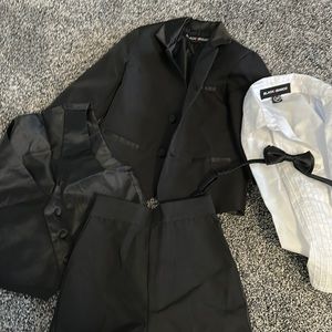 Toddler boys 5 piece tuxedo set size 3t